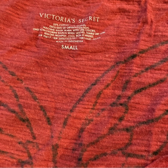 Y2K Victoria’s Secret angel tee - Picture 4 of 4